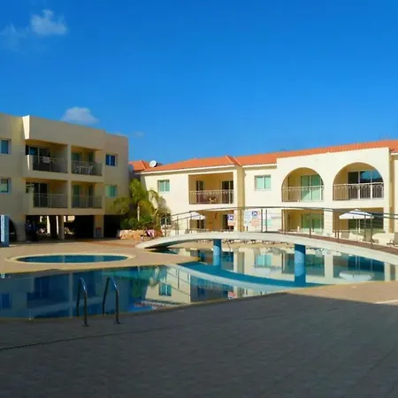 Lejlighed Cozy Ground Floor With Communal Pool *
