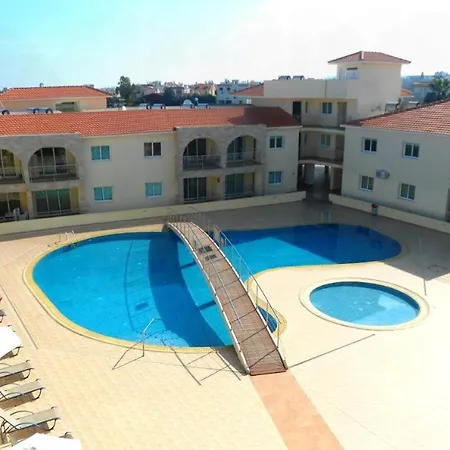 아파트 Cozy Ground Floor With Communal Pool *
