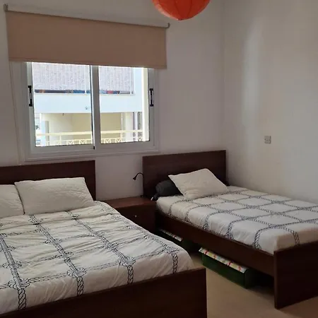 Cozy Ground Floor With Communal Pool Lejlighed *