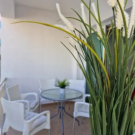 Cozy Ground Floor With Communal Pool Appartement Paralimni
