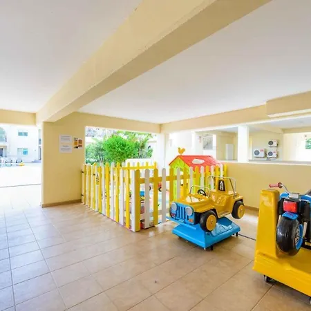 Cozy Ground Floor With Communal Pool Appartement Paralimni